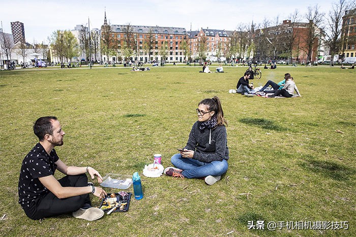 手机外挂长焦镜头真的有效果吗,手机里面的长焦镜头会伸缩吗