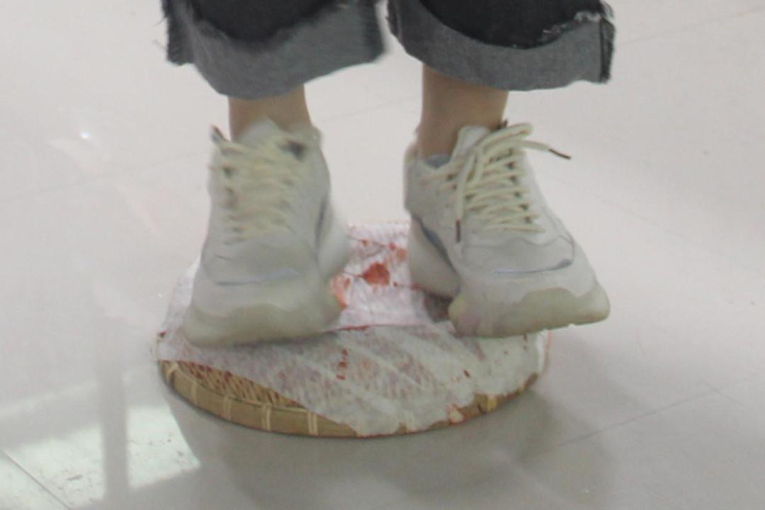 滴水不漏的建筑“雨衣”∣吉美帮红橡胶屋面外露专用防水评测