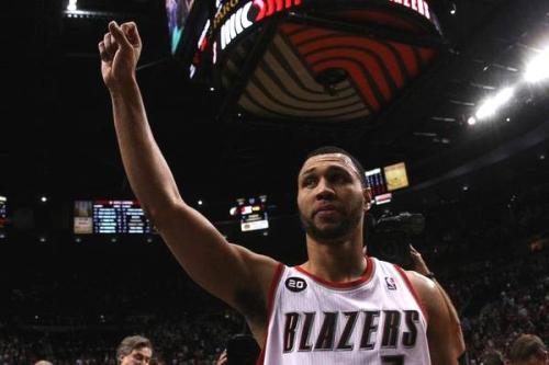 经典回顾：罗伊向天借18分斩小牛，从此球场再无黄曼巴