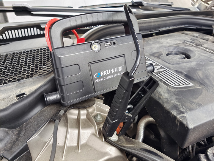 可以给车搭电的移动电源,卡儿酷汽车应急电源效果如何