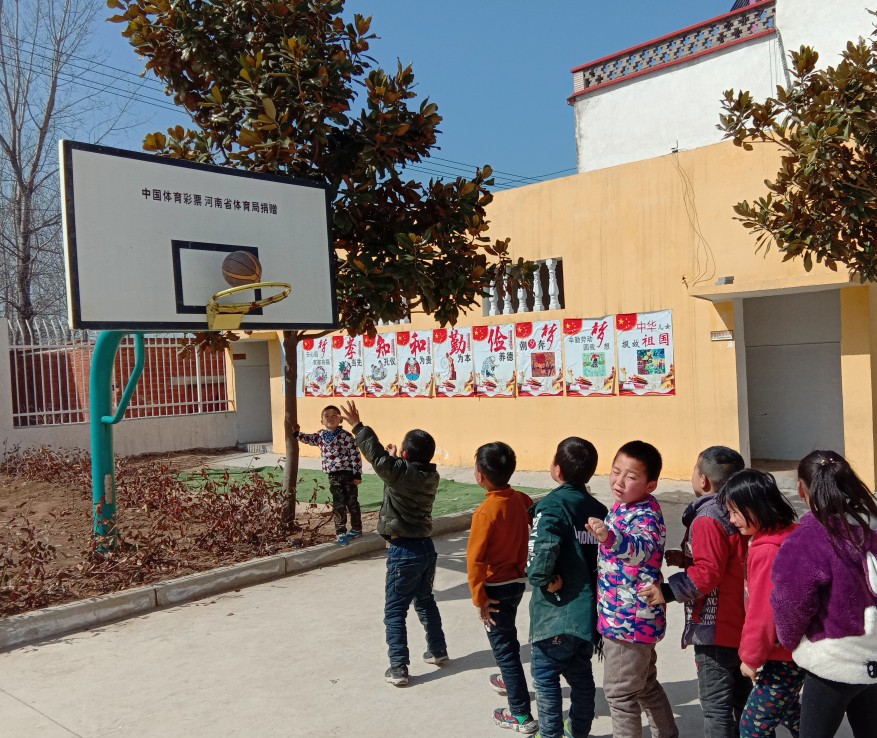 唐河县毕店镇常赵庄小学,多方联动创平安校园