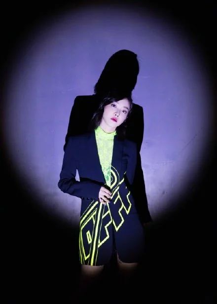 鲸潮丨年轻人不买潮牌，和咸鱼有什么区别？