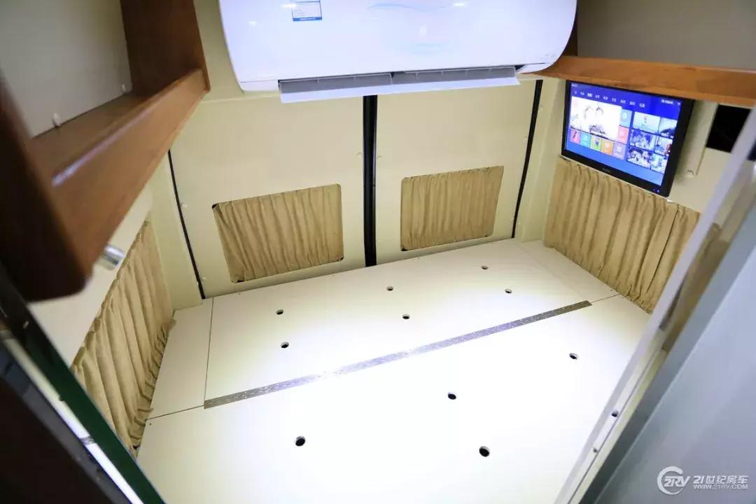 可住4人b型房车,最合理的b型房车布局4座