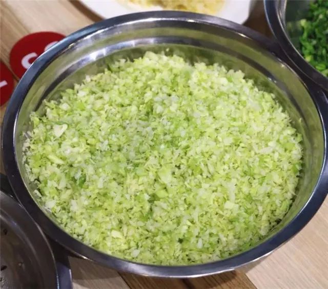 解决了这些饺子皮的核心技术,让你包出来的饺子好吃美味!