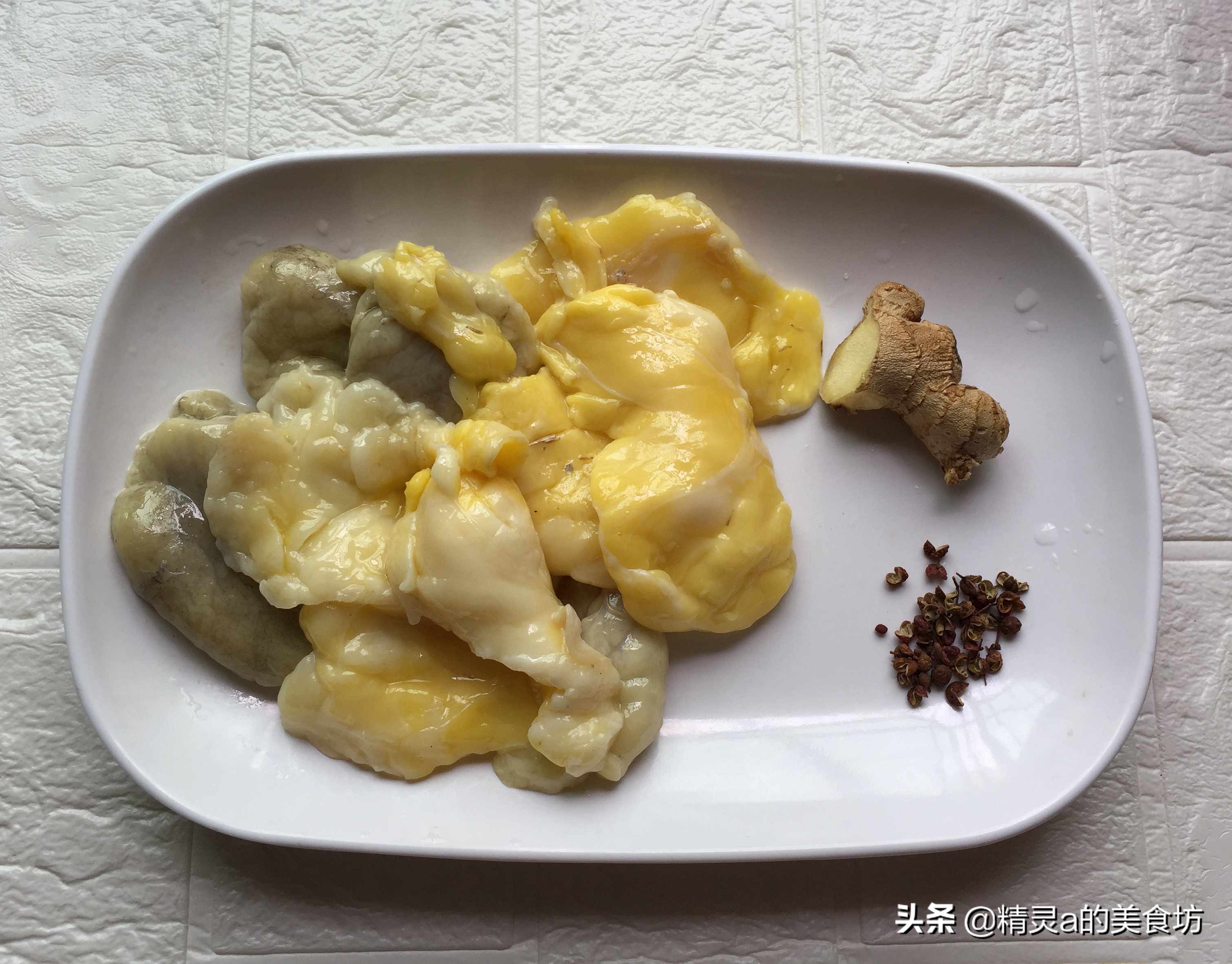 熬鸡油，直接下锅就大错特错啦！学会这一招，颜色澄黄，味道香浓