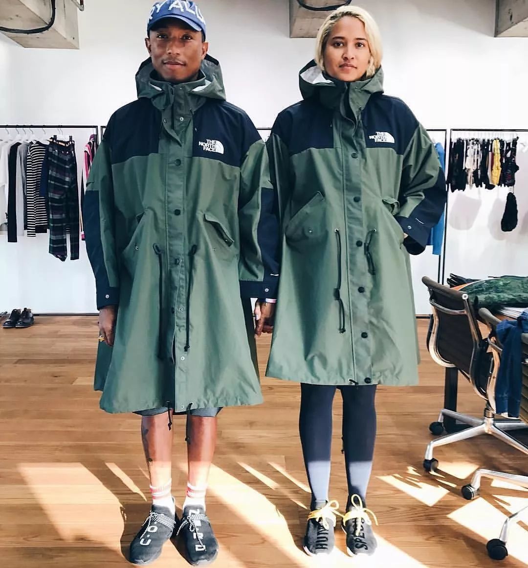 杨颖穿的新中式衣服是什么品牌,杨颖穿阿迪达斯羽绒服