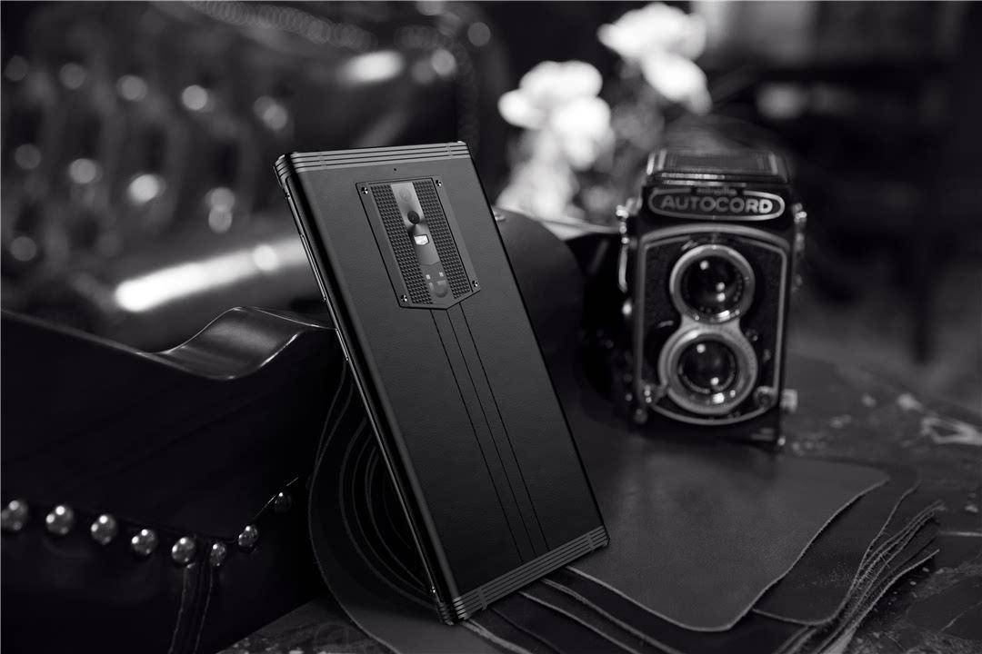 老总滞港不归，公司资不抵债，一代国产手机巨头彻底趴下