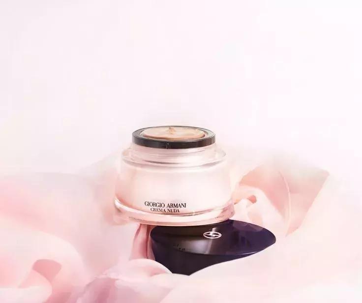 懒人素颜霜裸妆滋润不脱妆,懒人素颜霜推荐遮瑕裸妆