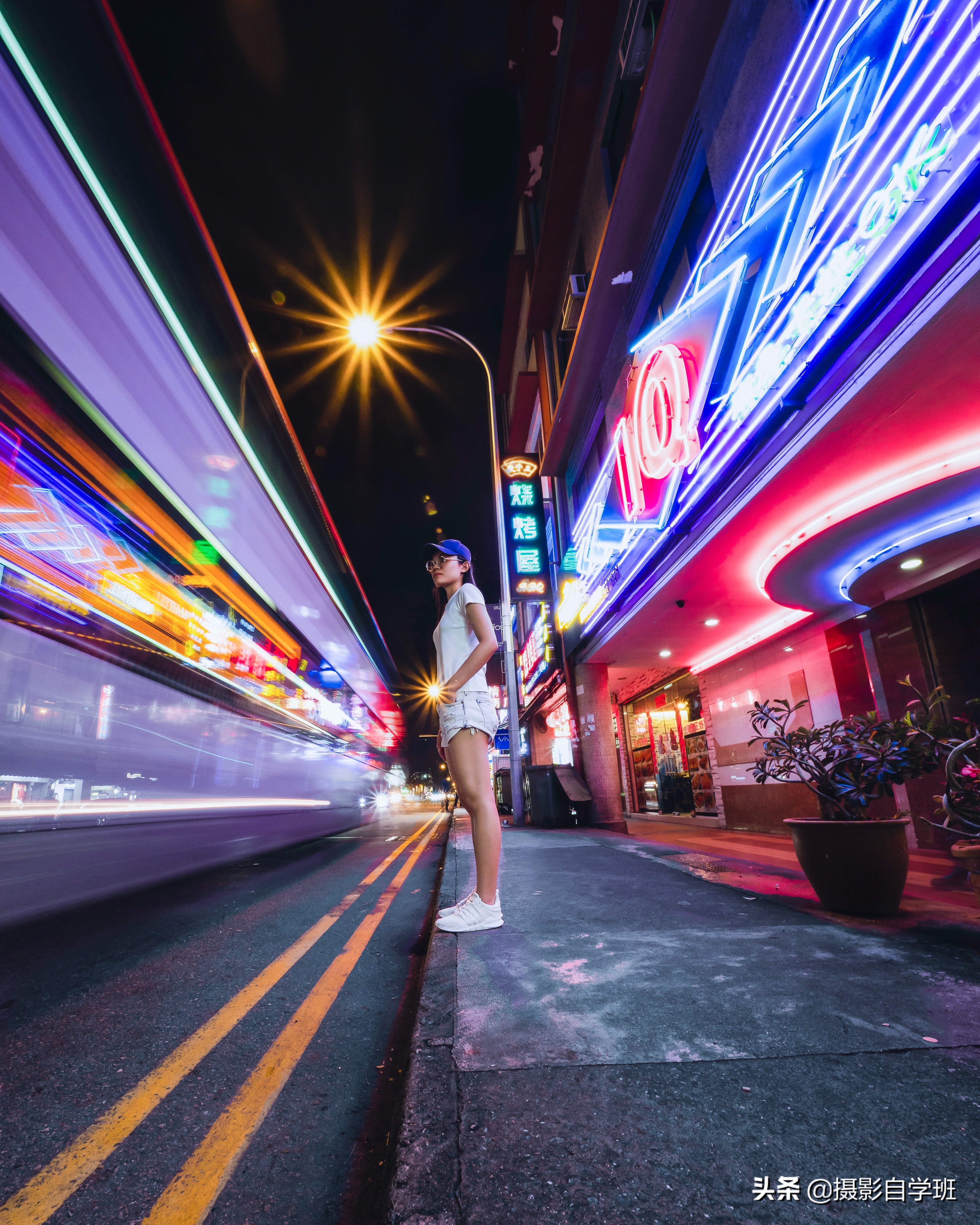手机拍夜景的摄影技巧,夜景拍摄技巧不用三脚架