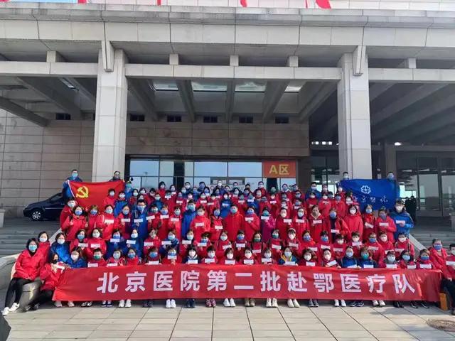 于大宝绿色球衣,抗疫医护感动