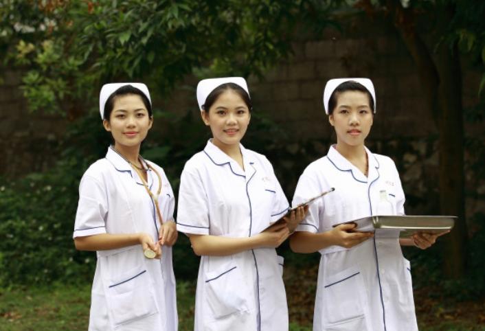 同样是护理专业，本科和专科之间的差距有多大，学生尽量早了解