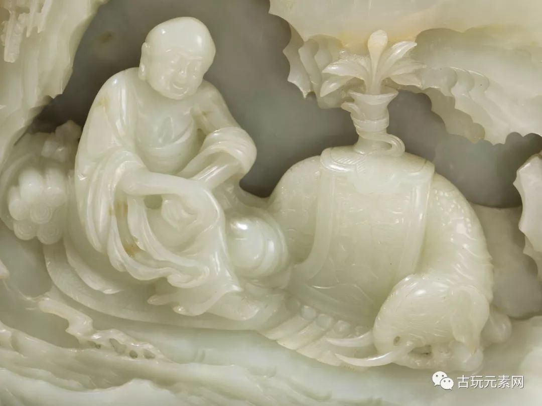 纽约苏富比总成交约1.2亿乾隆青白玉双鱼洗近2000万人民币成交