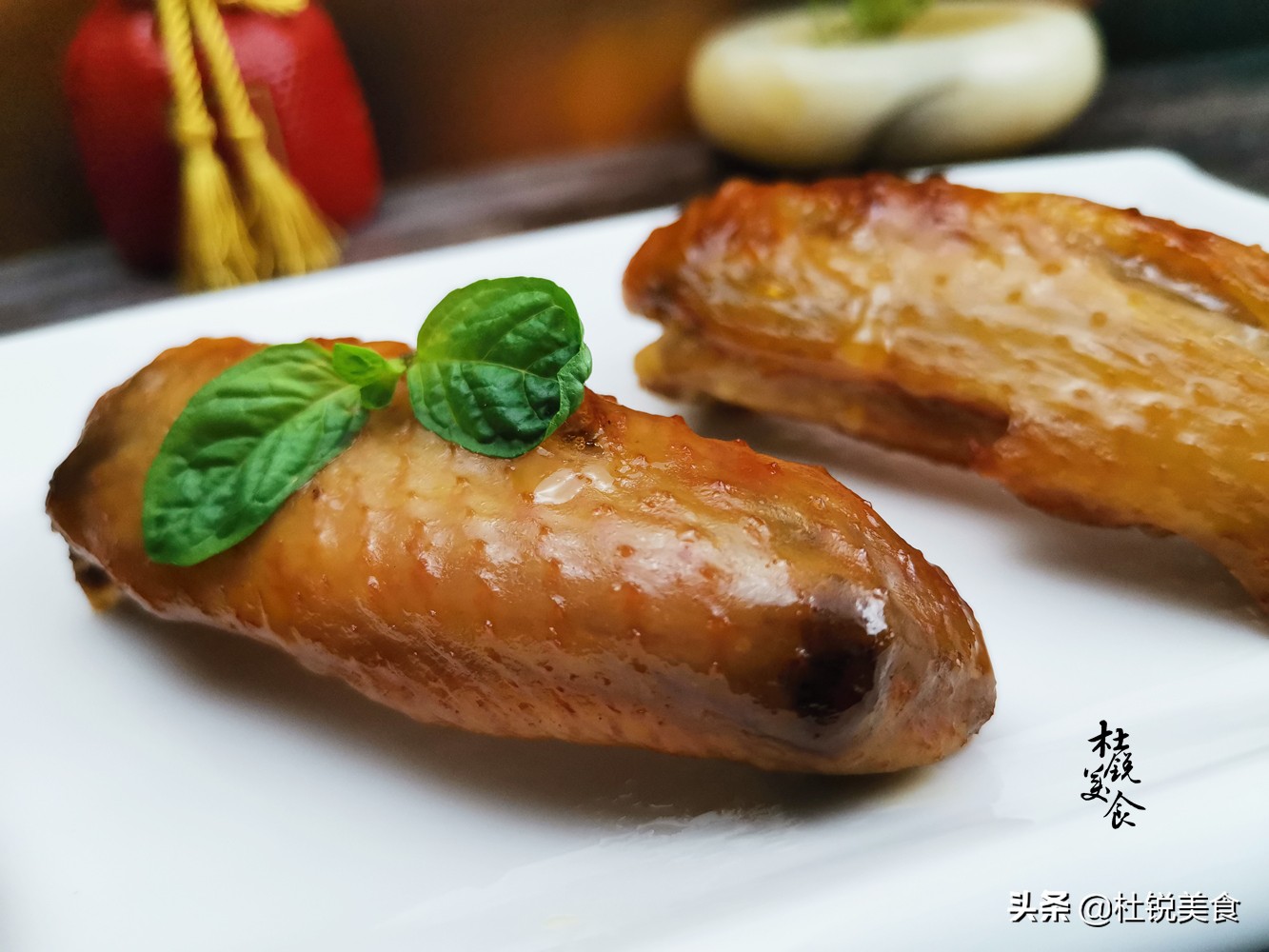 鸡翅这样做比烤的好吃,鸡翅怎么烤好吃到吮指