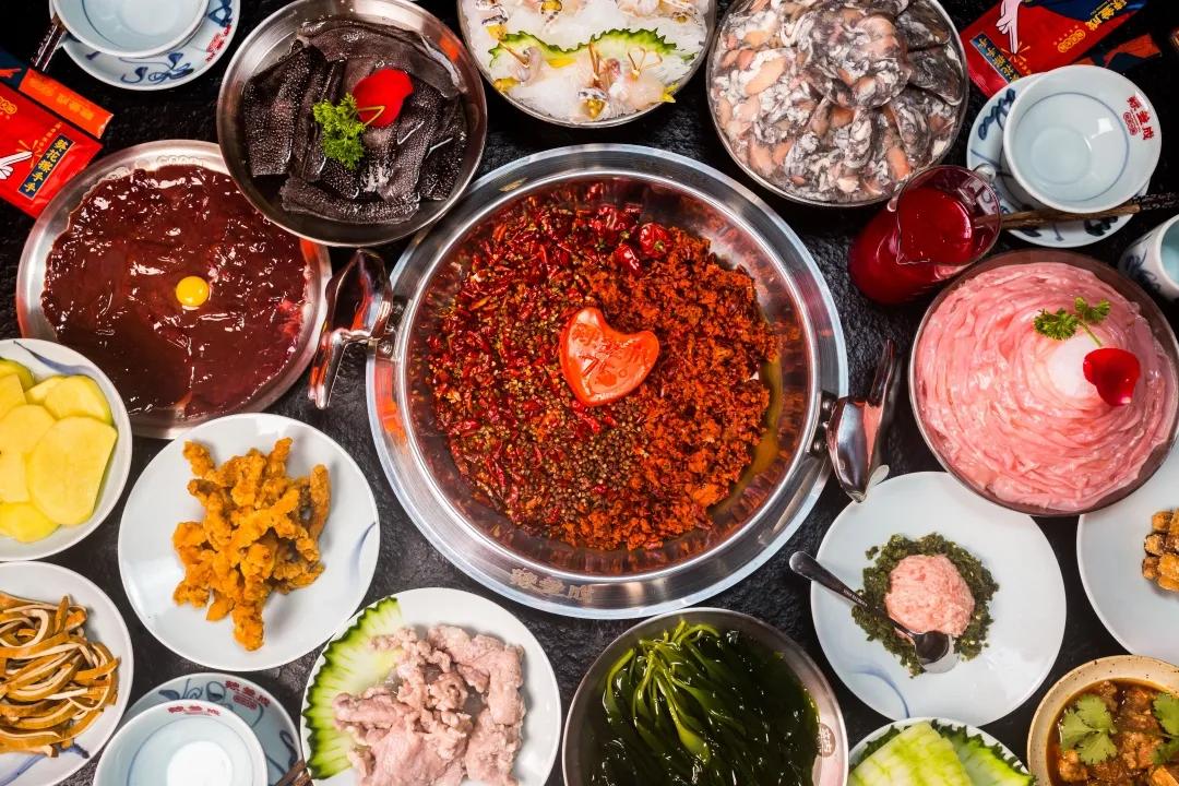 容易偶遇明星的四大美食店 (天津最容易偶遇明星的店)