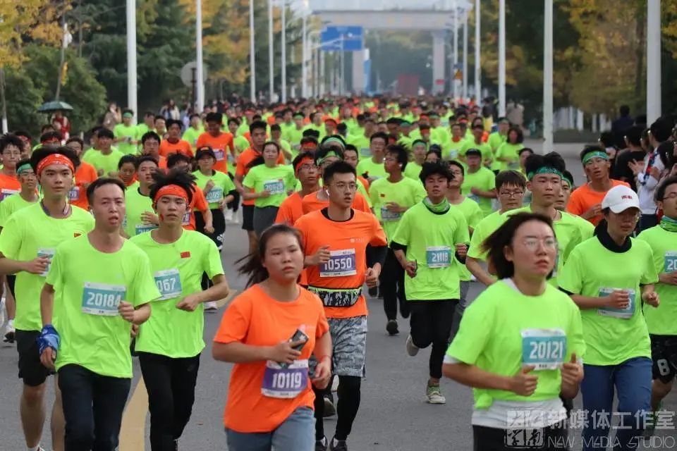 马拉松江南跑道,江南大学地铁站马拉松