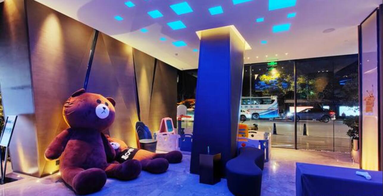 尚客优酒店扬州华扬西路大学城店,扬州邗江区金叶商业广场附近酒店