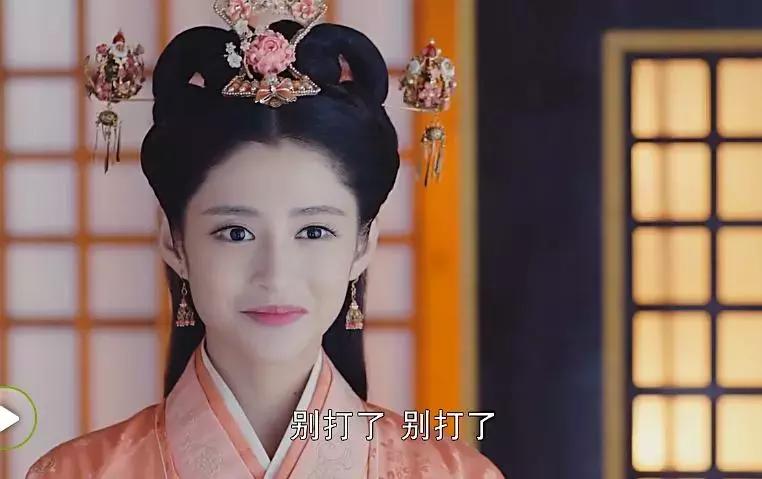 经常戴美瞳的女明星,被美瞳毁掉