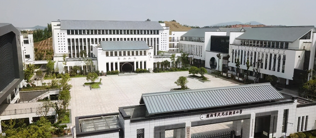 教育新城最新发展,教育资源蓬勃发展