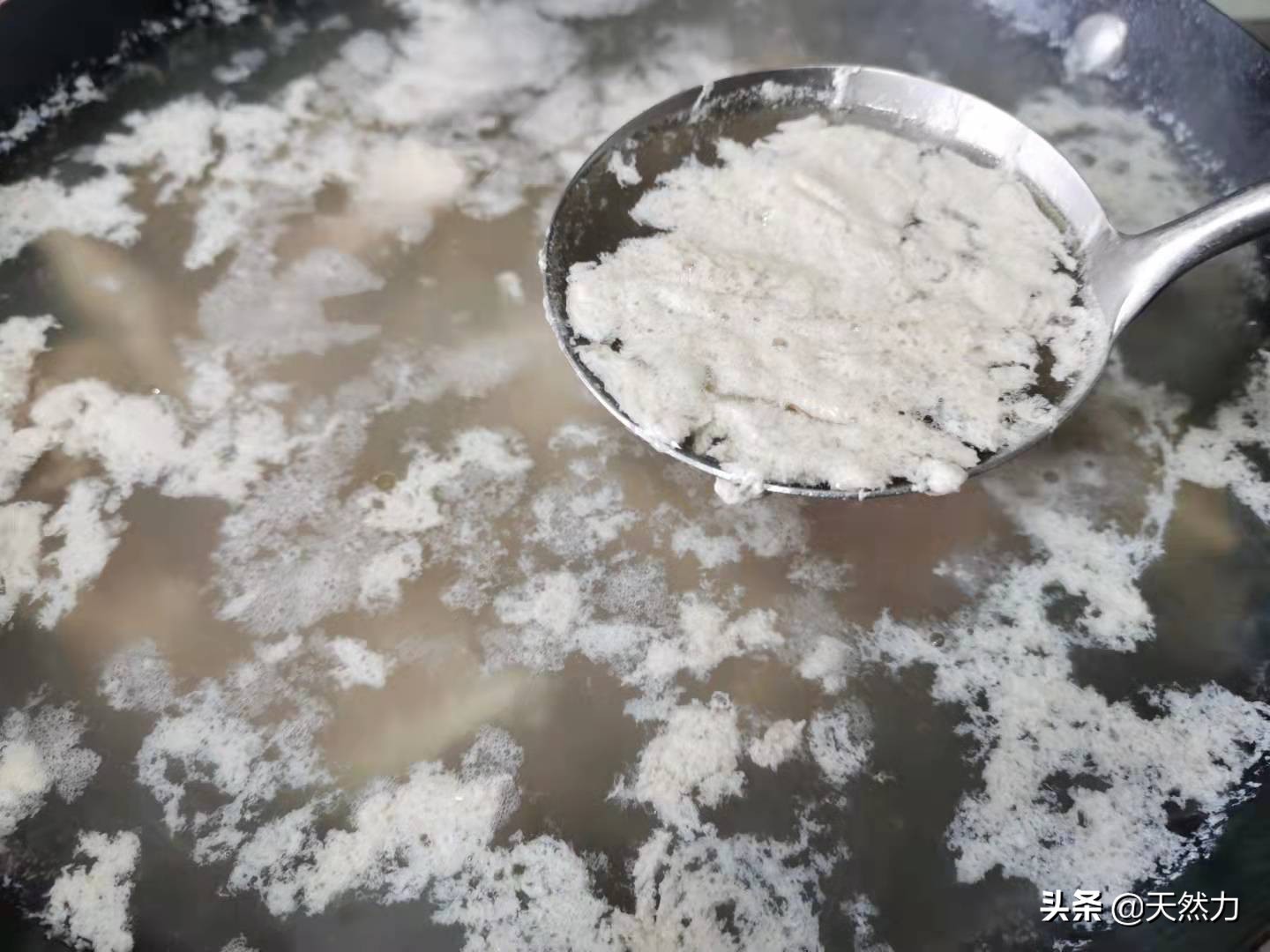 广东板栗骨头汤的做法,排骨靓汤家常煲汤大全