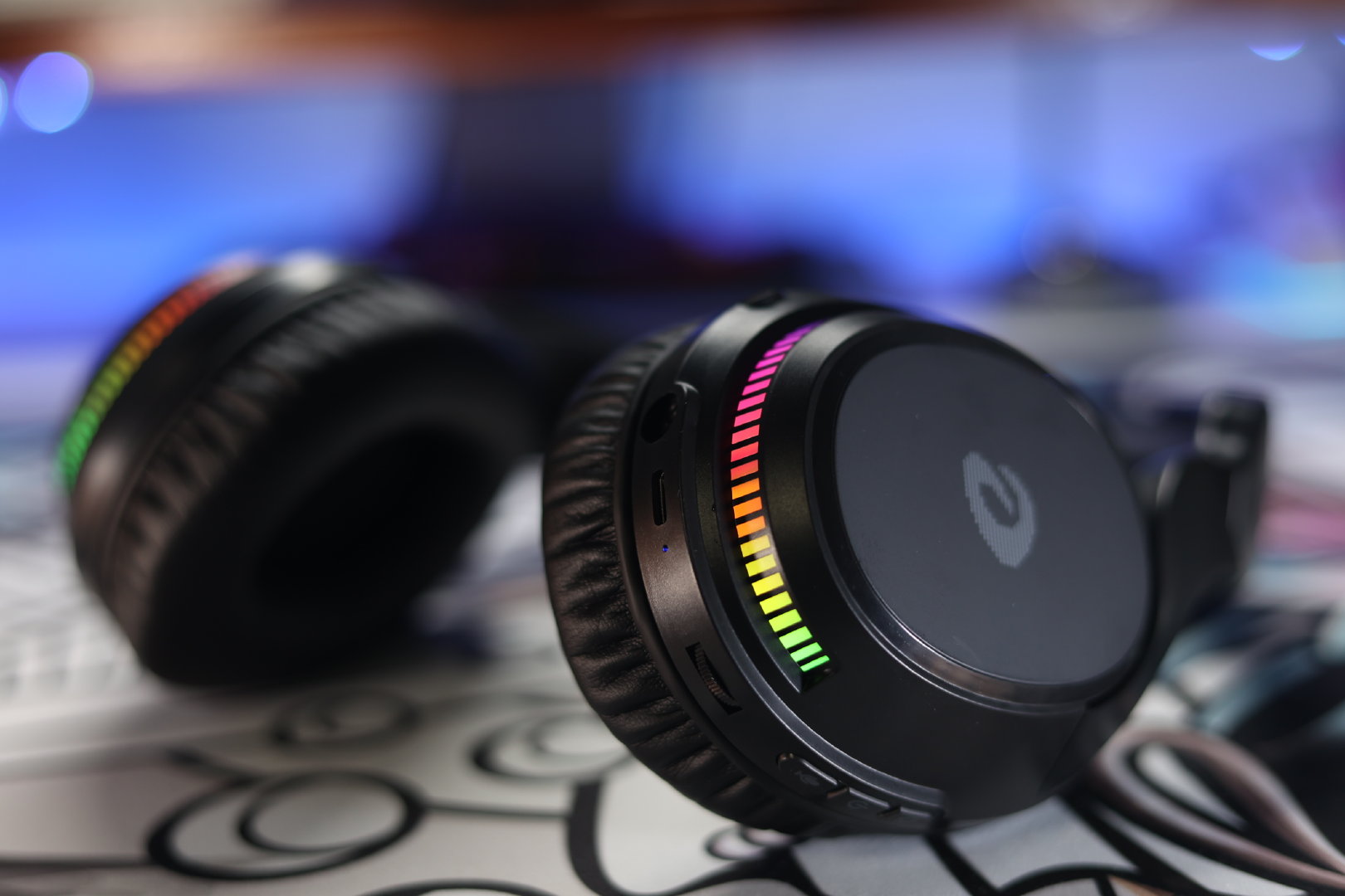 达尔优a710耳机需要驱动吗,达尔优a710耳机红色灯