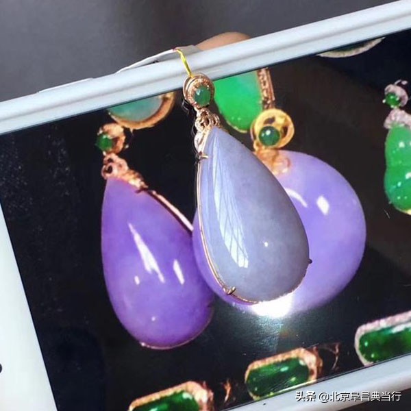 直播卖翡翠真的有那么多人买吗,直播间里买的翡翠是真的吗