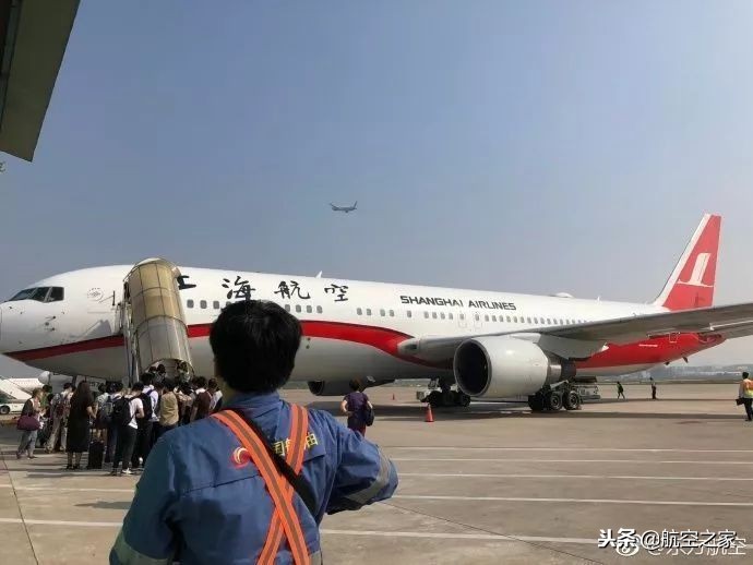 中国民航局737飞机复飞,不愿讲再见