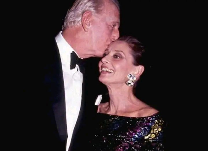 纪梵希与赫本的旷世情缘,纪梵希和赫本有没有爱过