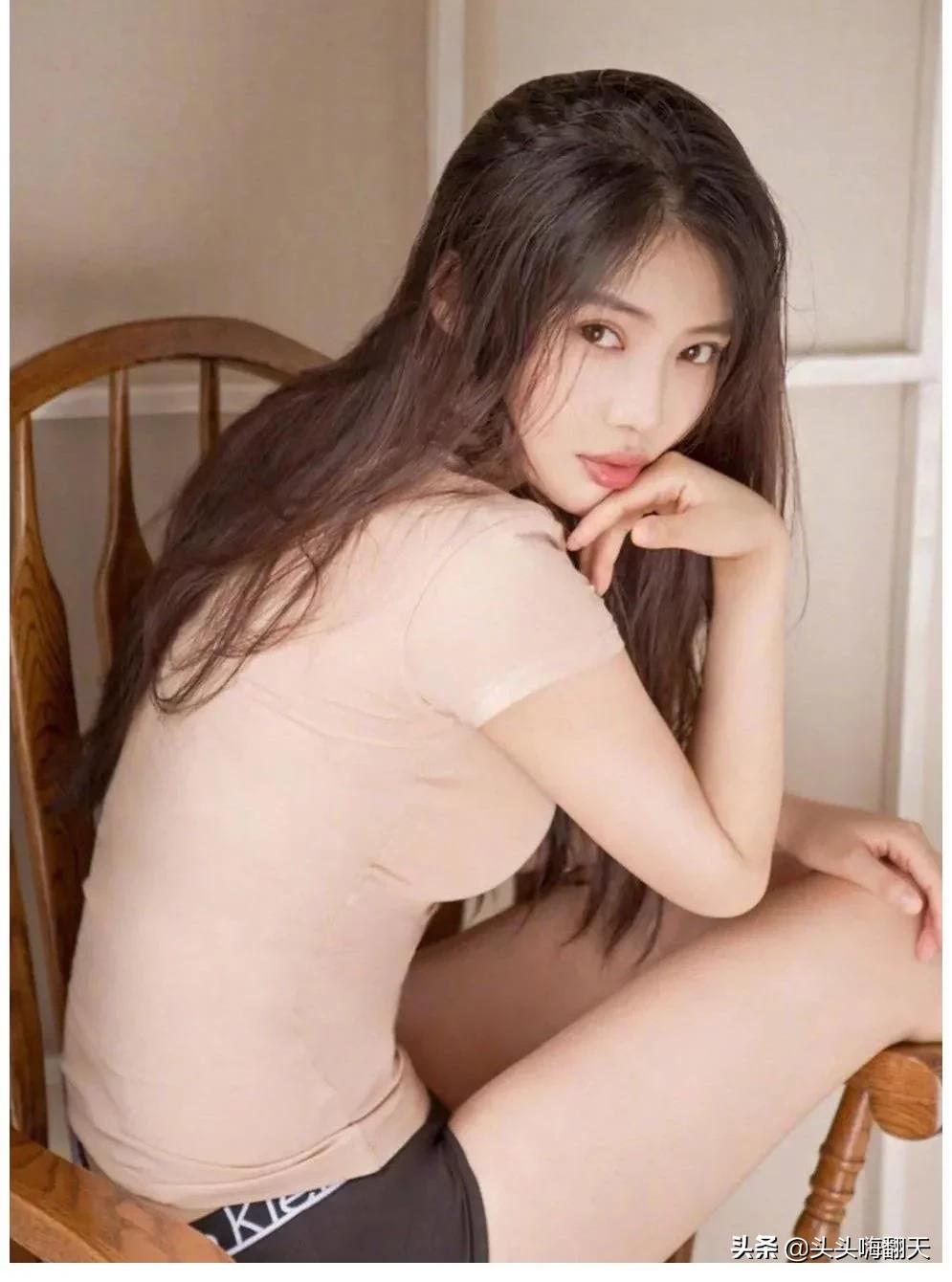 徐冬冬意大利足球宝贝高清壁纸,足球宝贝徐冬冬高清壁纸2010年