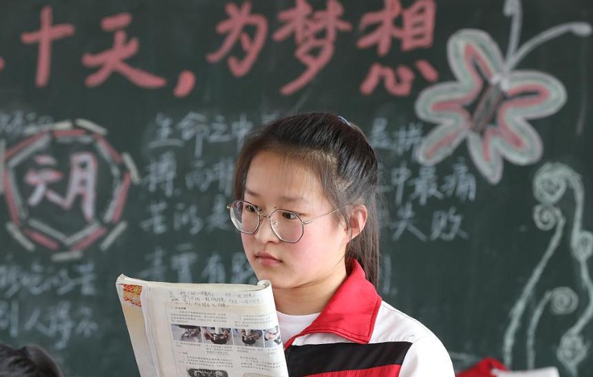 学霸的学习文具vs学渣的学习文具,学渣逆袭必备的学习文具