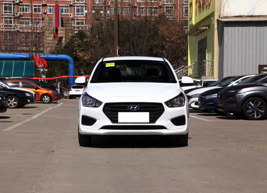 瑞纳4万,现代瑞纳4万公里多少钱