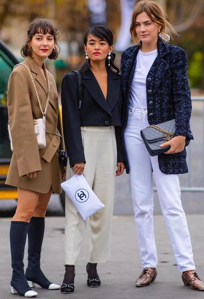 肩宽穿衣不好看怎么改善,肩宽西装怎么穿不显壮实120斤