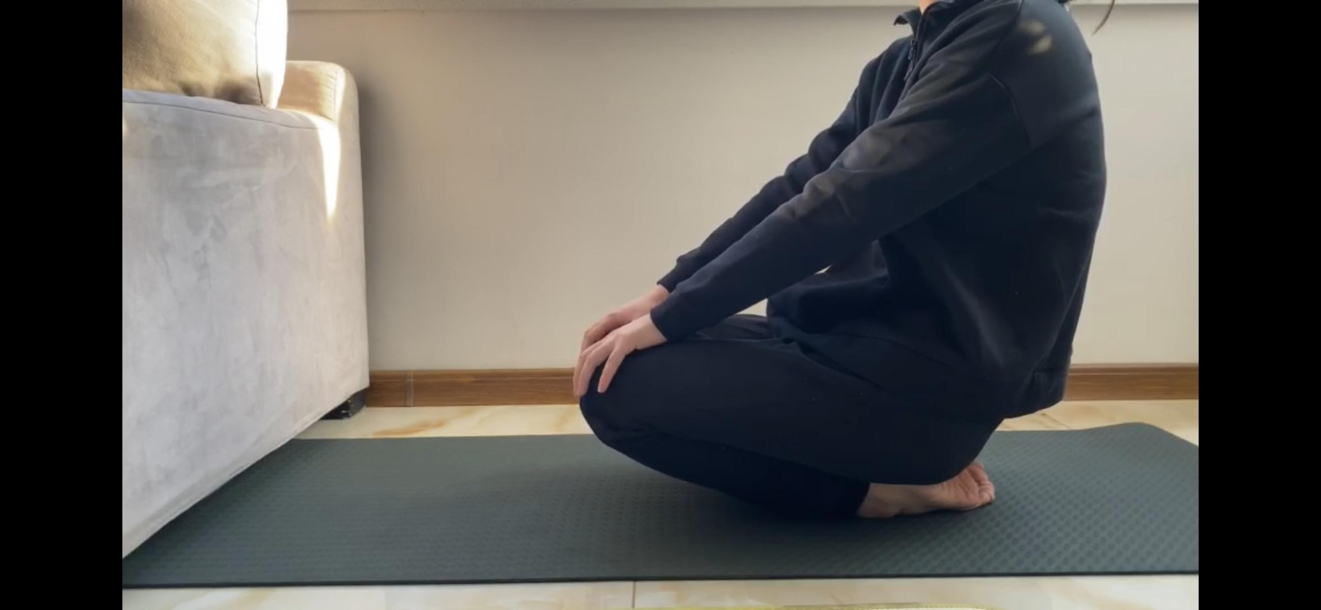 游泳打腿锻炼哪里的肌肉,游泳打腿的标准动作