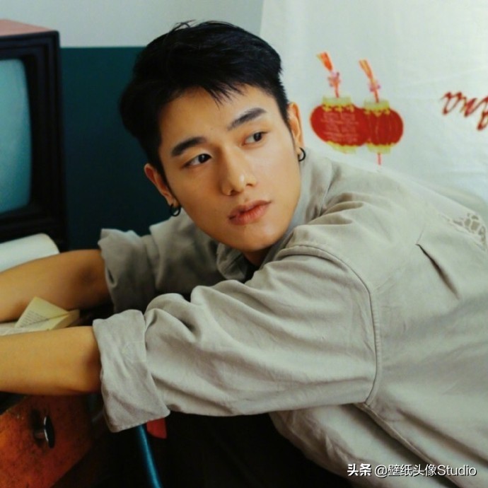 浪漫玫瑰男生头像,男生玫瑰浪漫头像