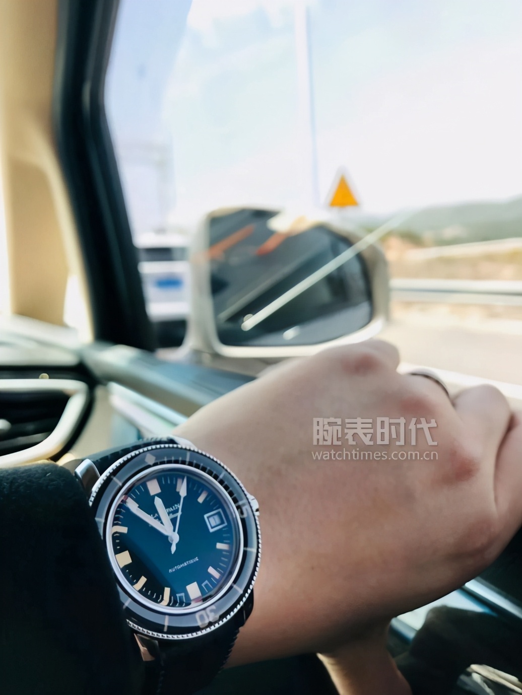 打工人手上适合戴什么,打工的一般戴什么表好点