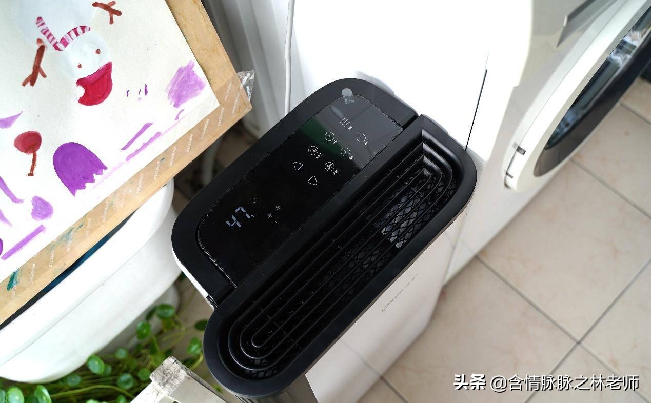 家里潮湿抽湿机,下雨家里潮湿用什么除湿机