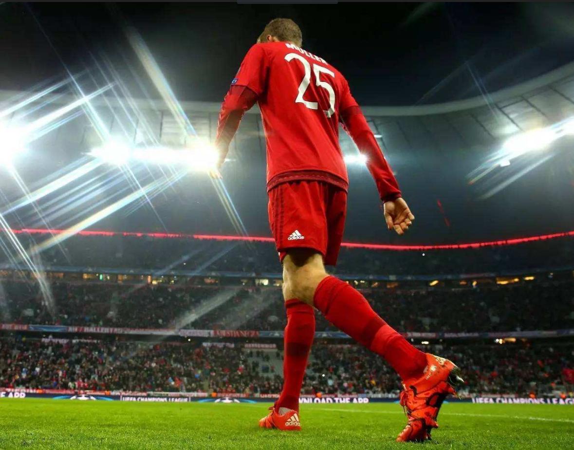 二娃穆勒的荣誉,二娃穆勒是超巨吗