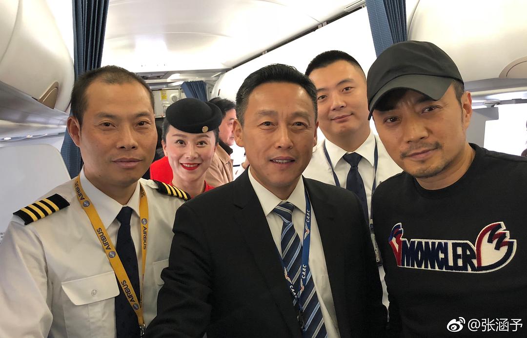 外国人如何评价电影中国机长,中国机长电影怎么这么牛啊