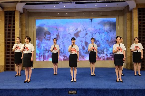 南京天丰大酒店组织庆祝中国*产党共**建*党**100周年文艺汇演