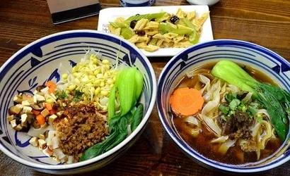 陕十三肉夹馍奥特莱斯店,陕十三肉夹馍多少钱一个