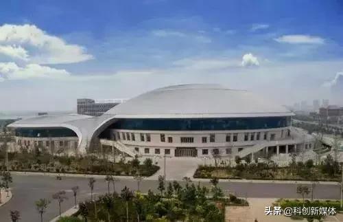 各个皆风景！红凤巢玉如意……吸睛的二青会场馆