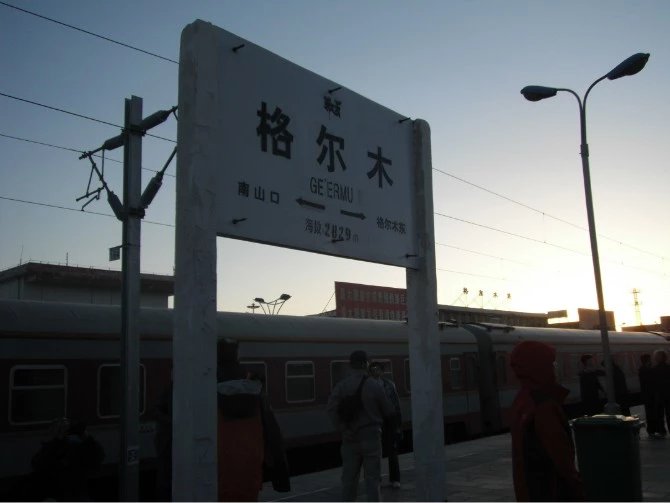 女孩独自一个人去旅游的心理,独自一人去西藏在哪里最好