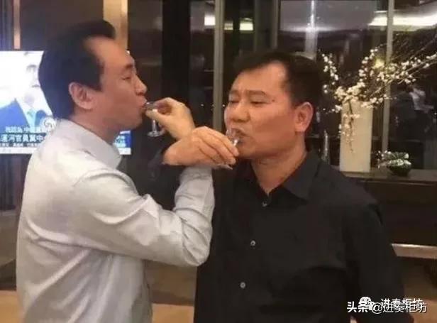 简析苏宁债务压顶的历史原因