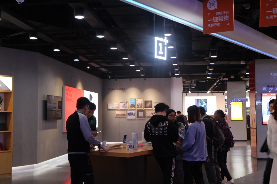 暖冬下的人气高涨，京东电器超级体验店一加区为何深受用户欢迎？