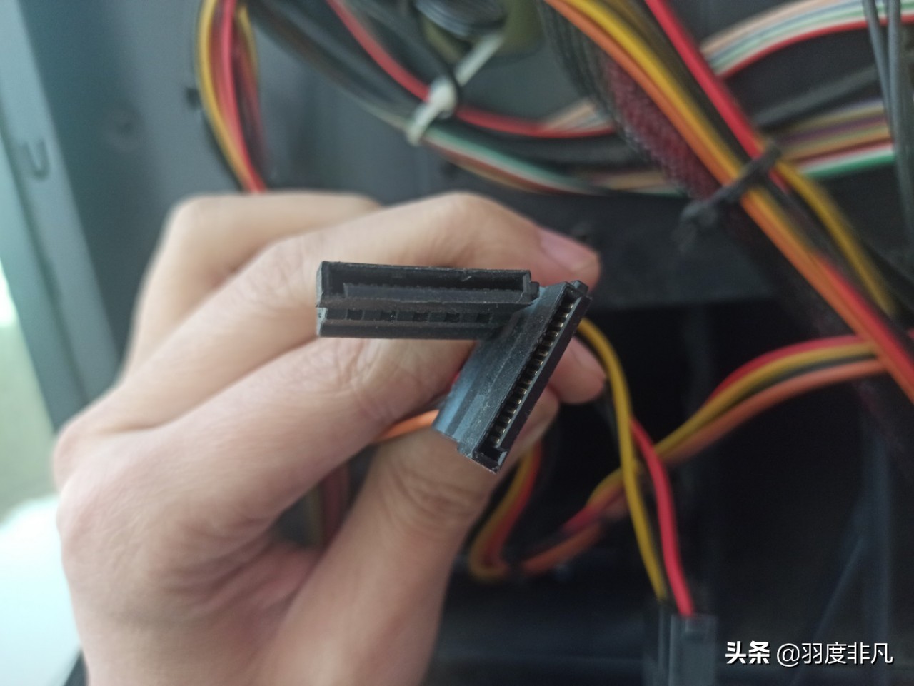 台式机固态机械双硬盘安装图解,台式电脑机械硬盘安装教程