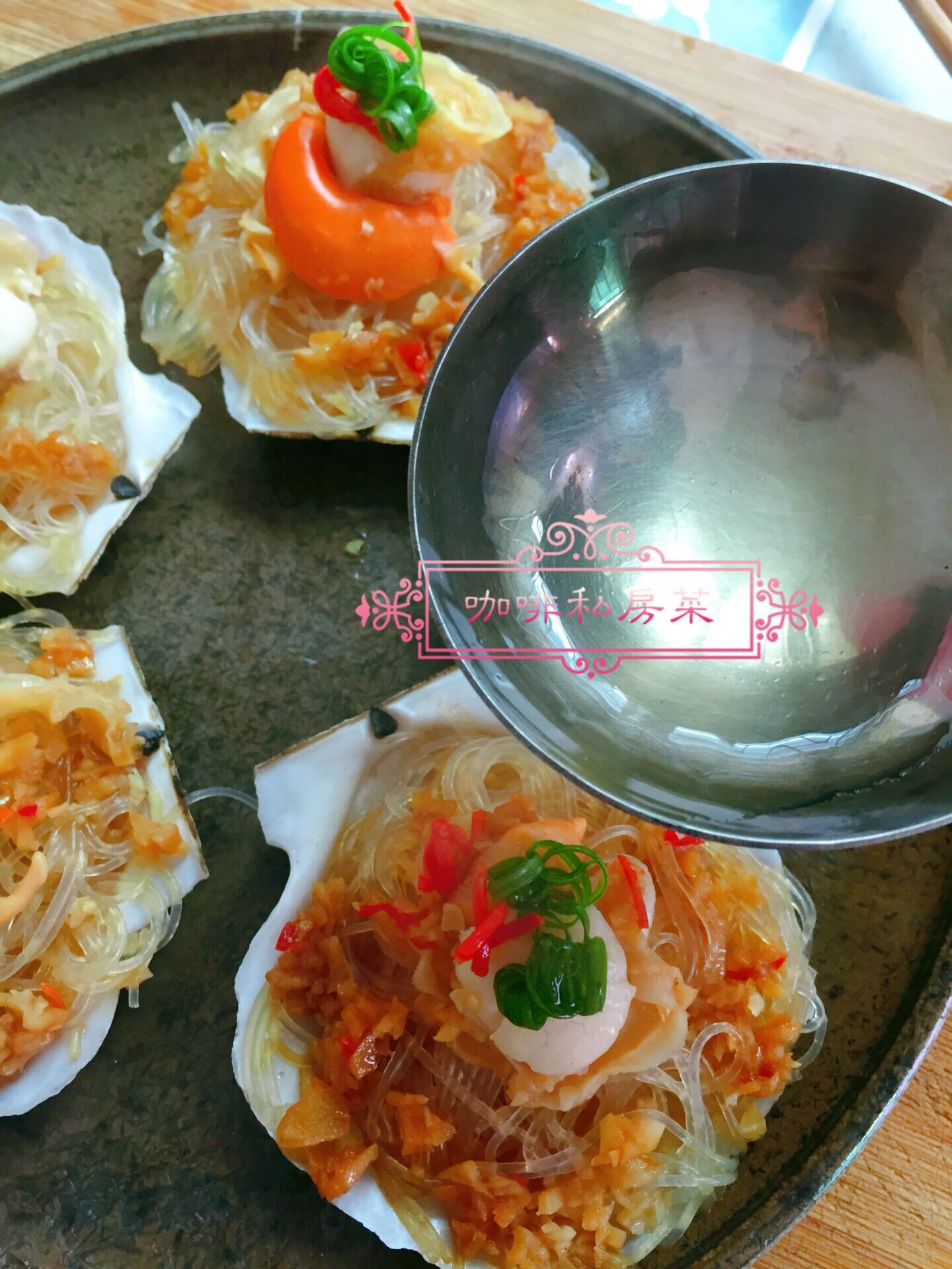 蒜蓉粉丝蒸扇贝最好吃的做法,蒜蓉粉丝蒸扇贝的正宗做法视频