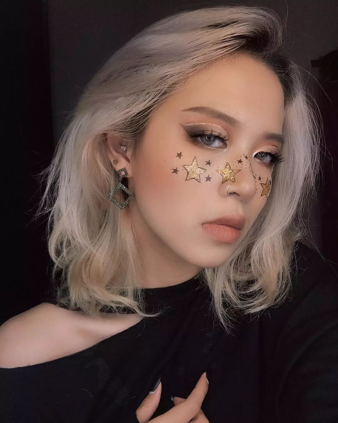 越南网红小姐姐妆容,越南ins小姐姐化妆