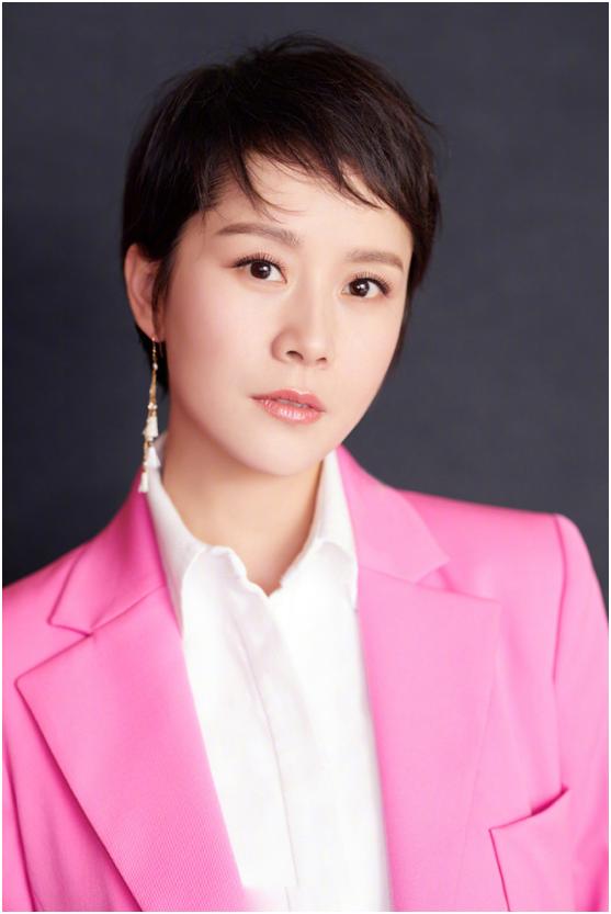 来看看18位当红女艺人妆前妆后差别，真实素颜状态，颠覆您的三观