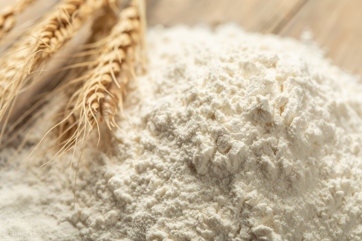 低筋面粉和高筋面粉有什么区别吗,高筋面粉和低筋面粉做出来的区别