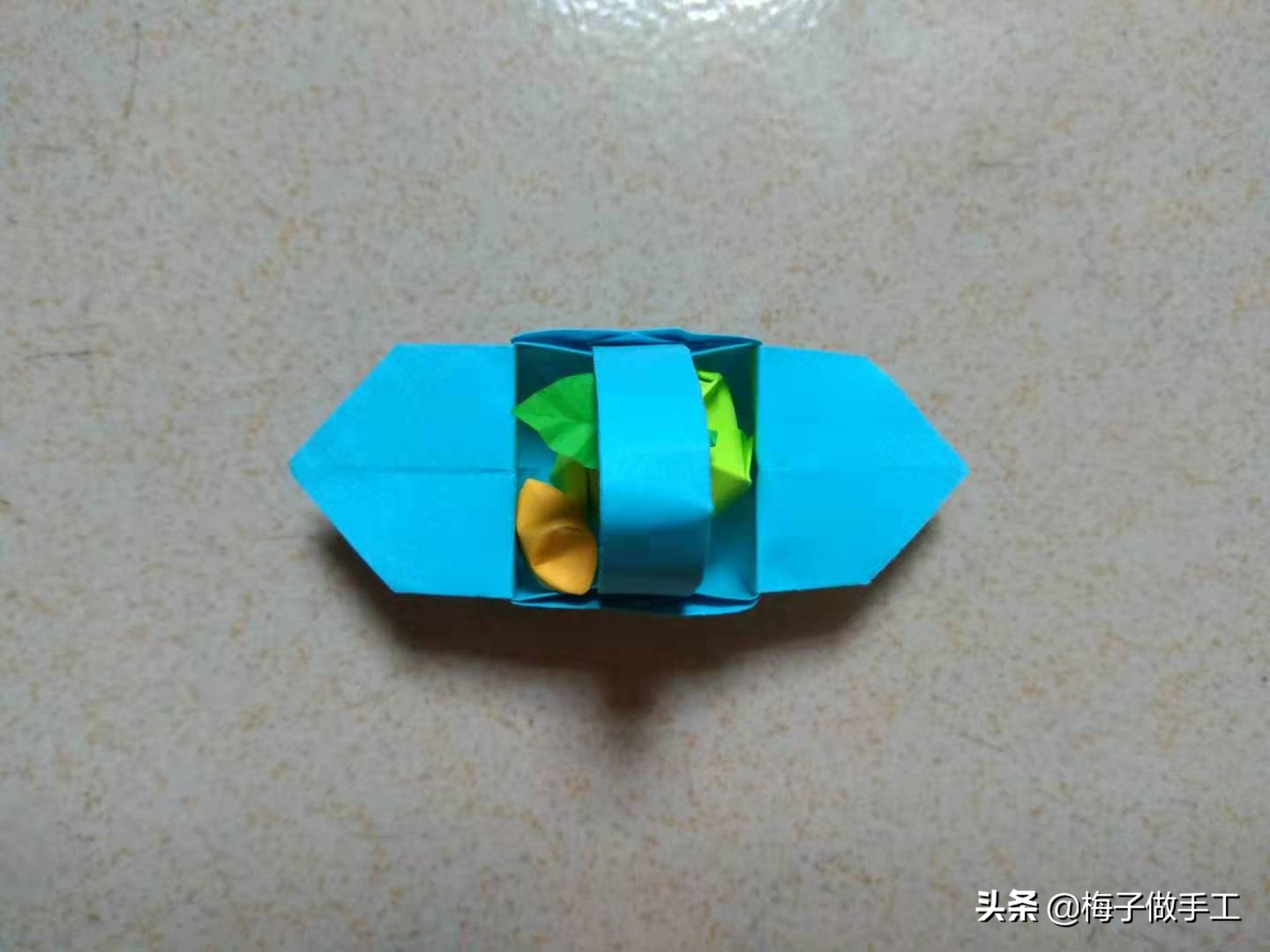 折花篮简单又漂亮不用胶水一张纸,用纸折一个小花篮