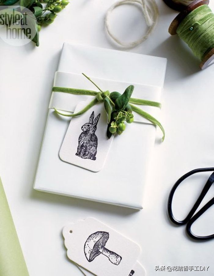 扁平型正方形礼物包装教程简单,手工diy礼物会说话